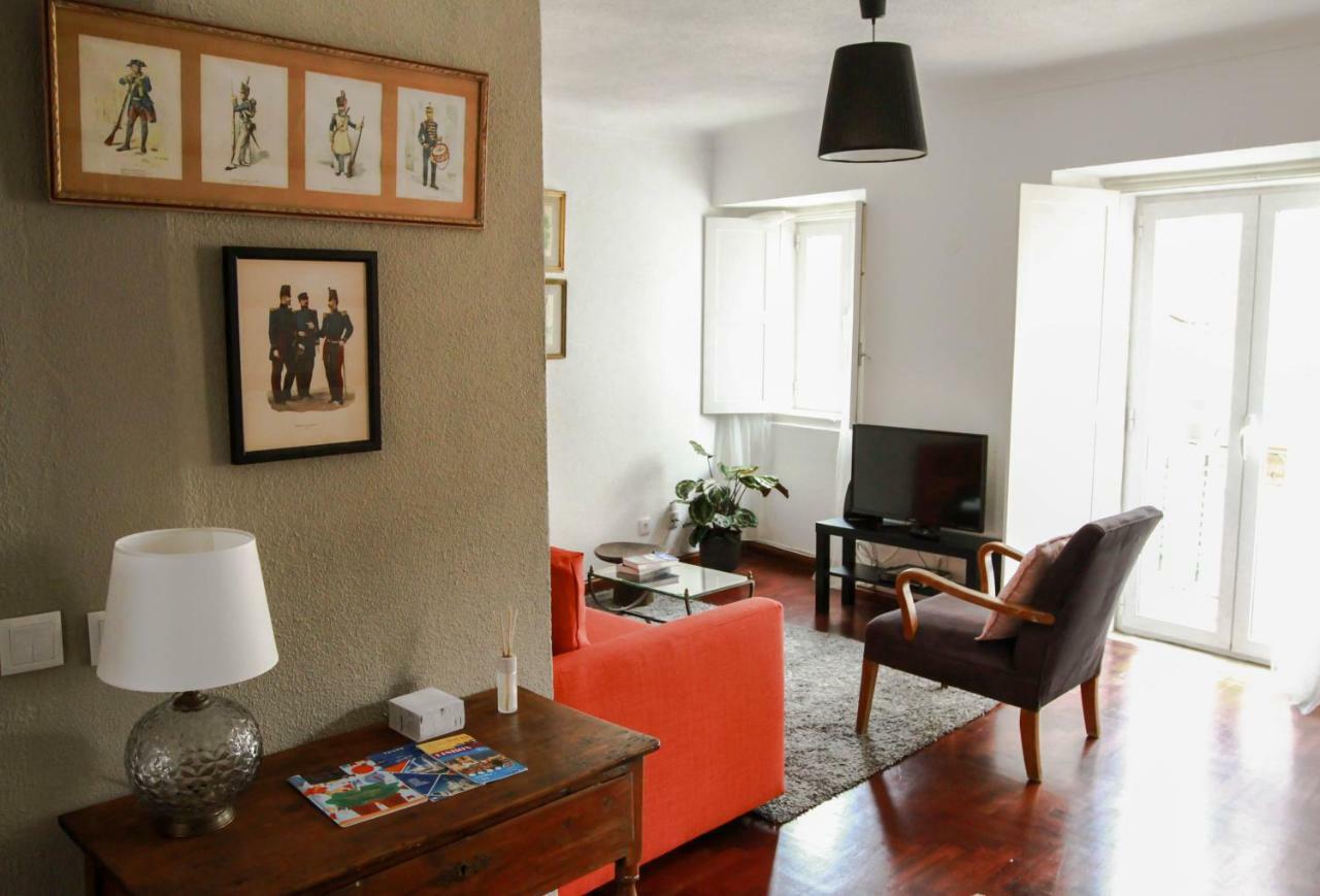 Cozy And Spacious Apartment In Graca, Lisbon Exterior photo